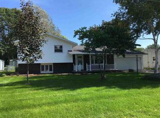 1841 Keehan Ln, Green Bay, WI 54311
