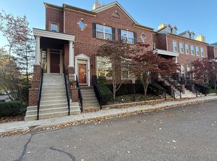 16888 Farmington Rd, Livonia, MI 48154