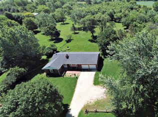 14509 Pleasant Valley Rd, Woodstock, IL 60098