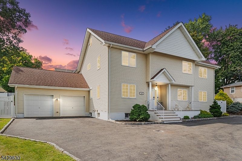 1st image of 1553 Alps Rd