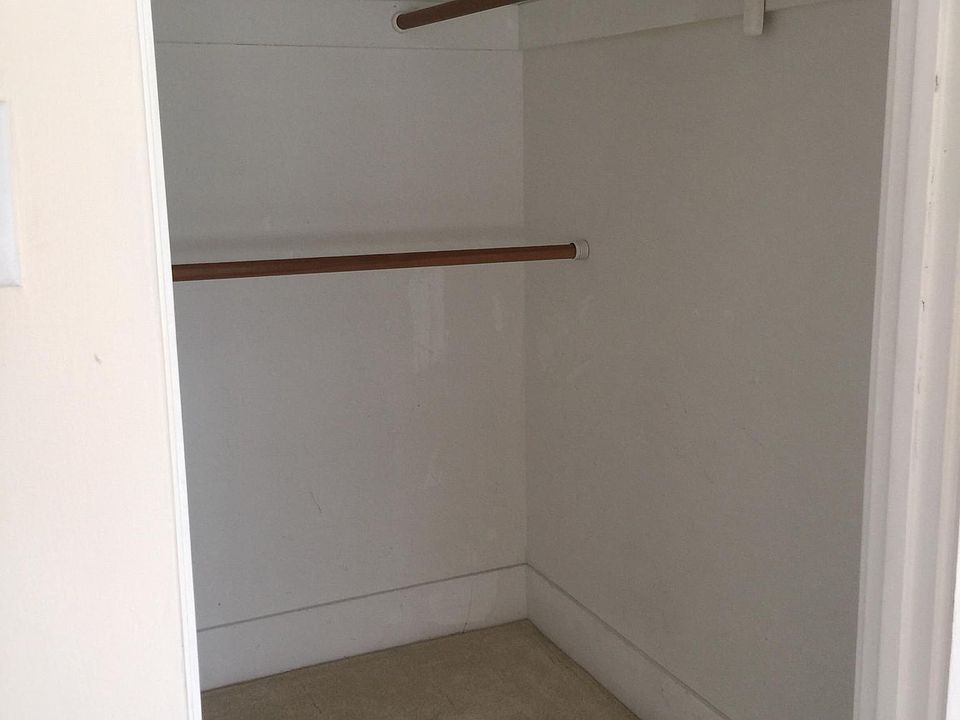 1st image of 209 N Lincoln Ave