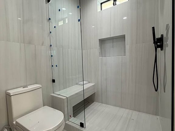 5th image of 6041 Bellingham Ave #1/2