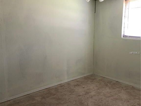 4th image of 4300 Lake Lawne Ave