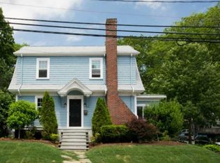 196 Pitman St, Providence, RI 02906