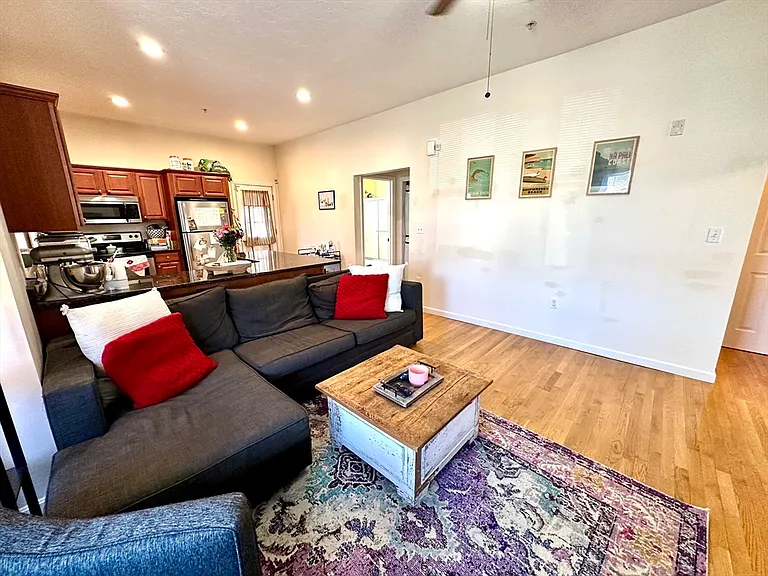 26 Cherry St #1 — Photo 8