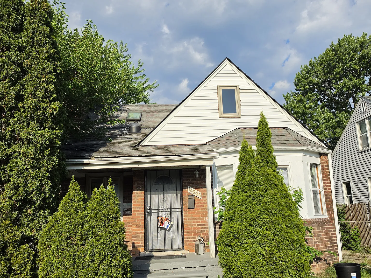 3 bed, 1083 sqft, $1,500 — Photo 1