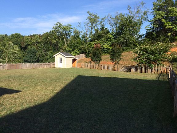 3rd image of 10234 Boston Ln