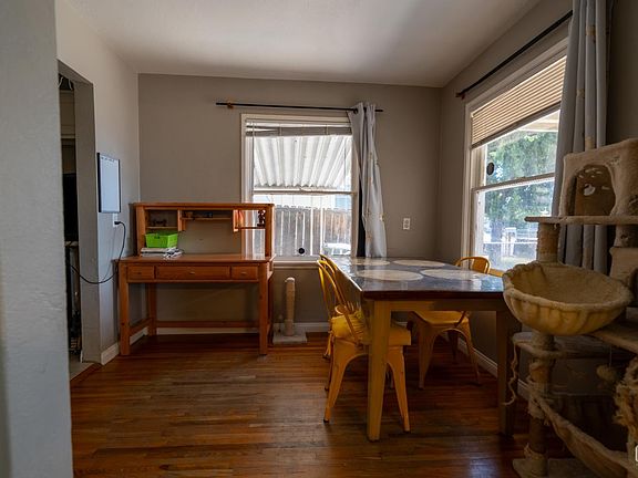 4th image of 424 Wilson Ave