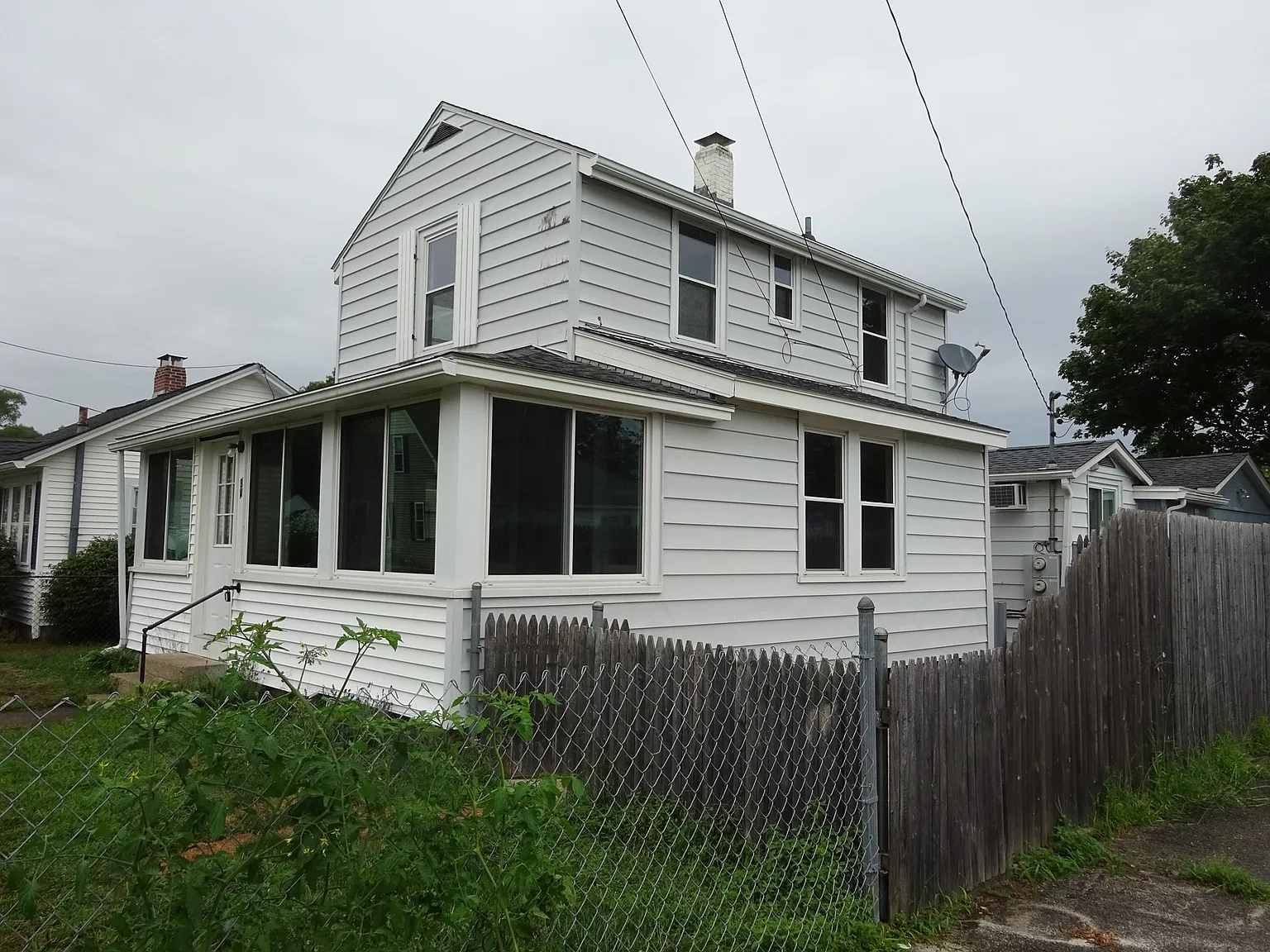 2 bed, 1.5 bath, 1488 sqft, $2,600 — Photo 2
