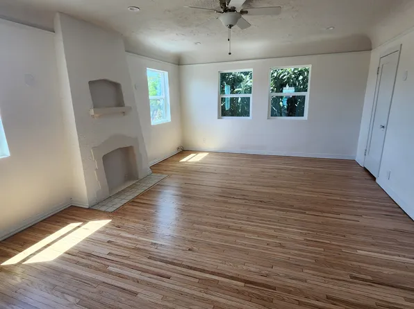 518 W Lexington Dr #B, Glendale, CA 91203