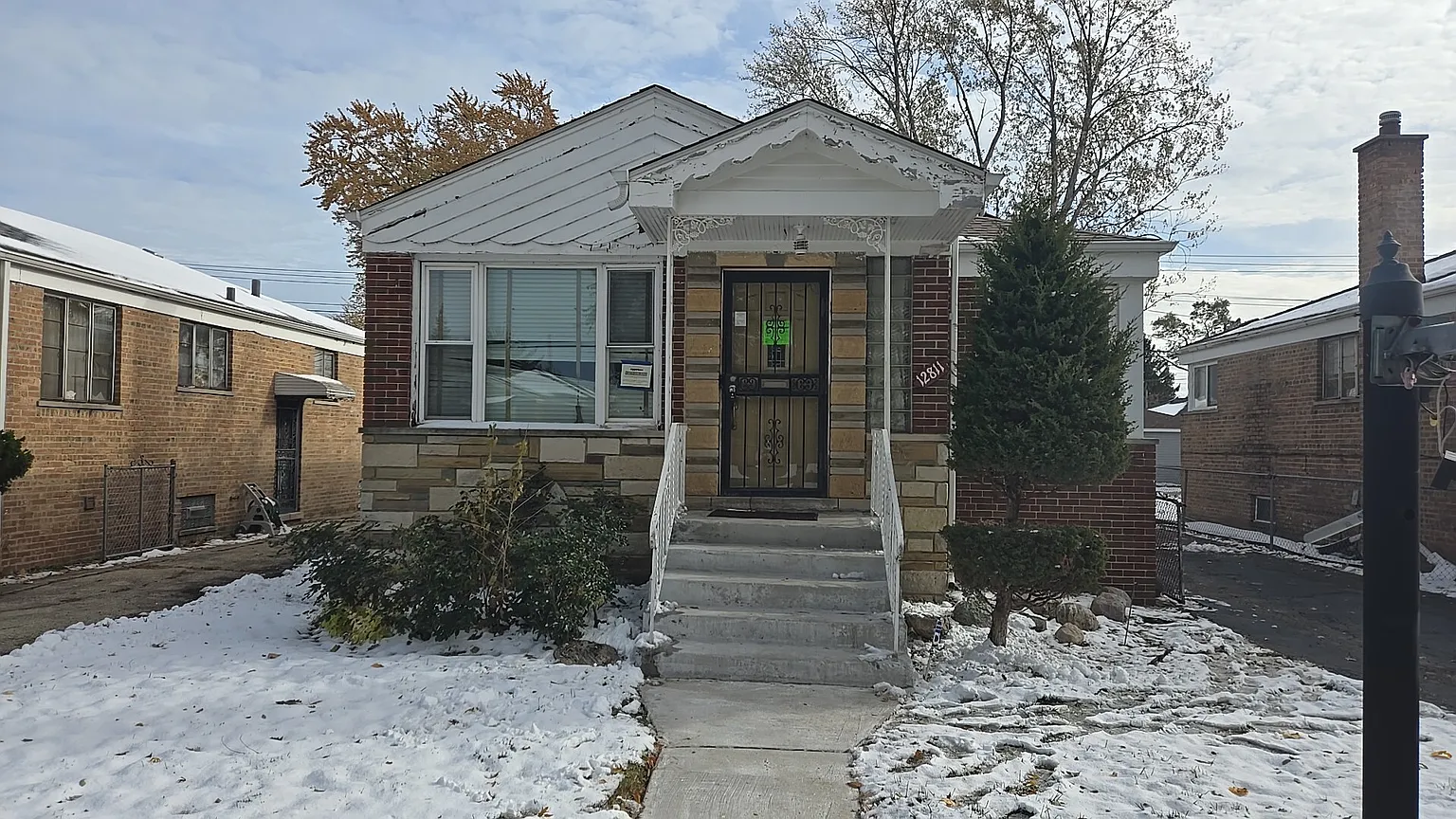 12811 S Elizabeth St photo 1