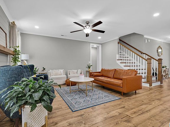 4th image of 5441 Hayes Cove Way