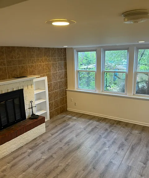 Poplar Ave — Photo 6
