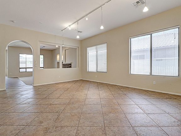 4th image of 3001 W Languid Ln