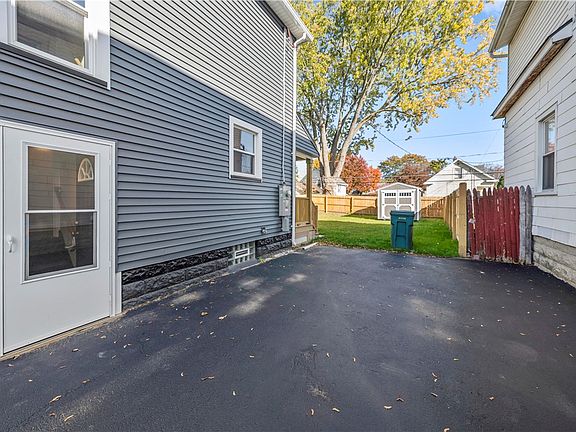 2nd image of 176 Clairmount St