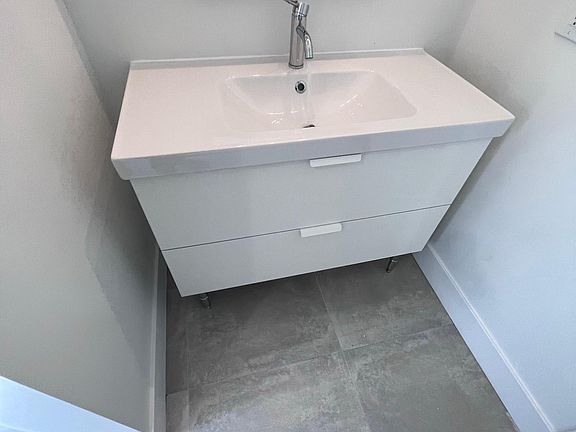 4th image of 4924 S King Dr #3S