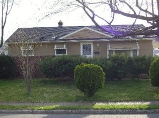 74 Devon Ave, Bellmawr, NJ 08031