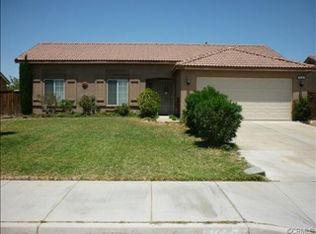 10764 Wakefield St E, Adelanto, CA 92301