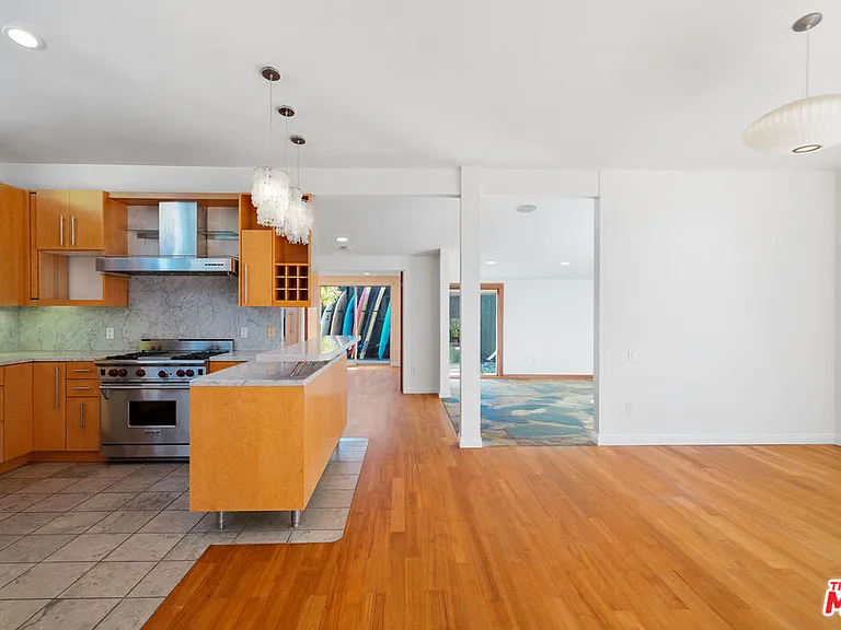 30725 Manzano Dr — Photo 22