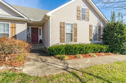 4th image of 601 Westchester Ct