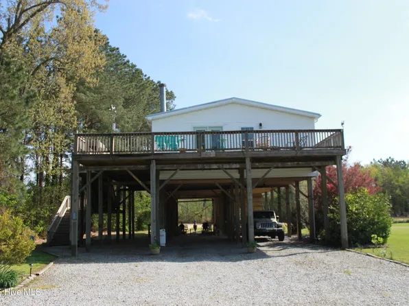 383 Old Beach House Road, Columbia, NC 27925