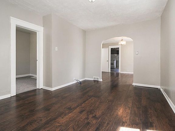 5th image of 1225 E 167th St