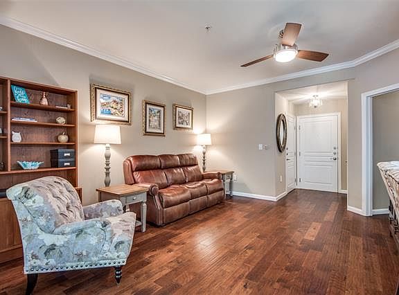 5th image of 330 Las Colinas Blvd #156