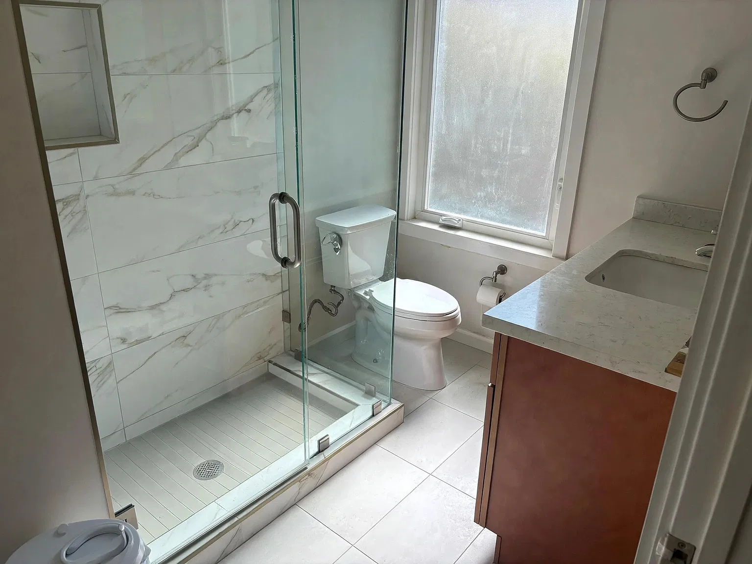 3 bed, 1200 sqft, $5,500 — Photo 4