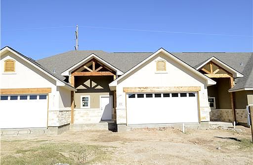 1st image of 1724 Lonetree Dr