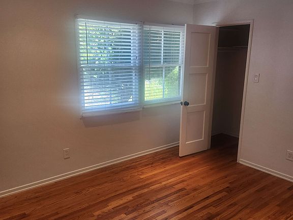 3rd image of 6461 Darwell Ave
