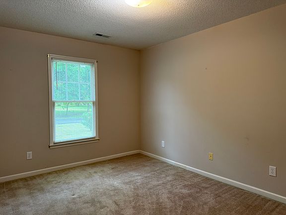 5th image of 309 Clark St SW #1
