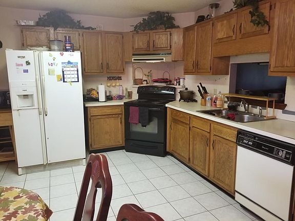 2nd image of 219 Hickory Hollow Dr S