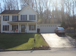 3112 Valley Stream Dr, Roanoke, VA 24014