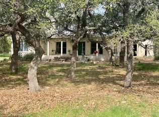 3828 Old Mason Rd, Fredericksburg, TX 78624