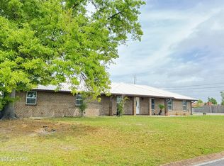 100 Derby Woods Dr, Lynn Haven, FL 32444
