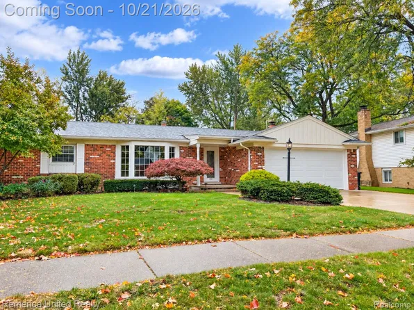 37742 Lancaster St, Livonia, MI 48154
