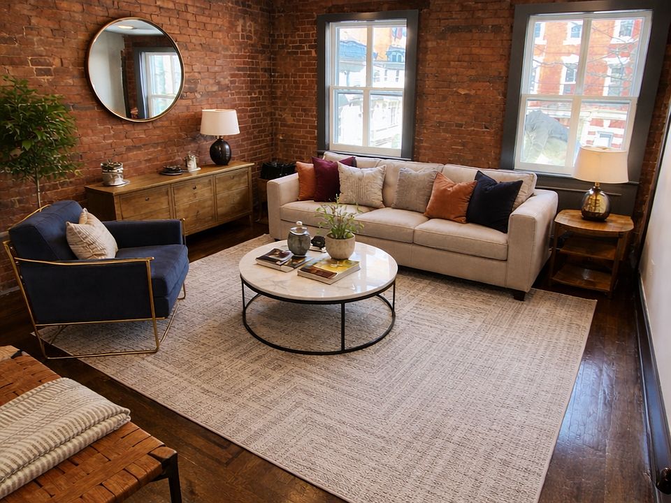 1st image of 532 Chapel St Floor 2