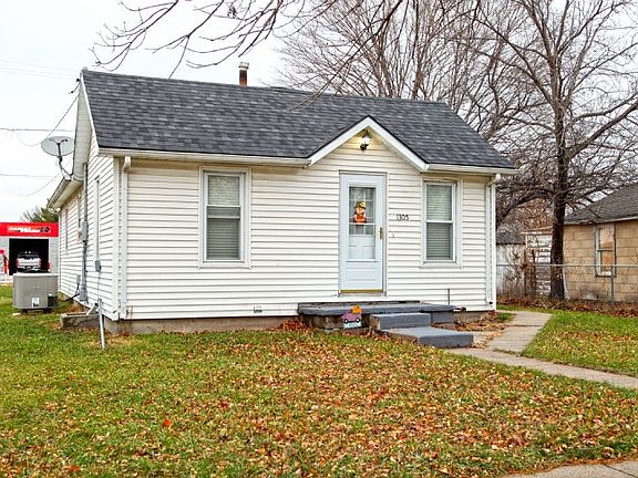 2nd image of 1305 W Thomas Ave