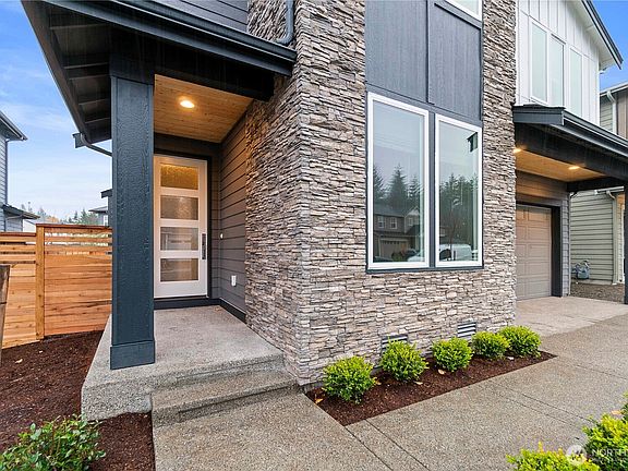 5th image of 20857 156th Street E #127