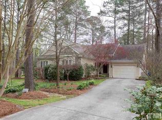 6523 Glen Forest Dr, Chapel Hill, NC 27517