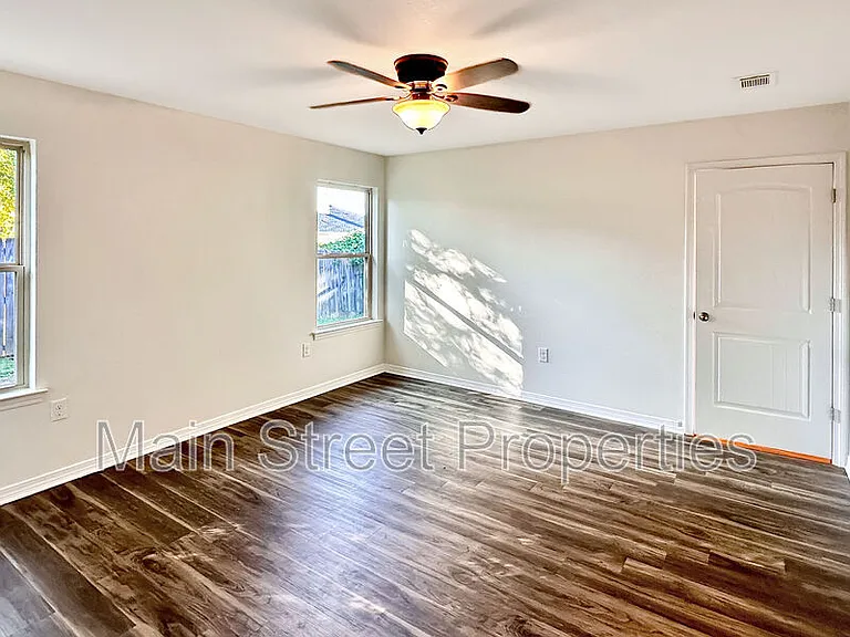 10493 River Birch Dr — Photo 14