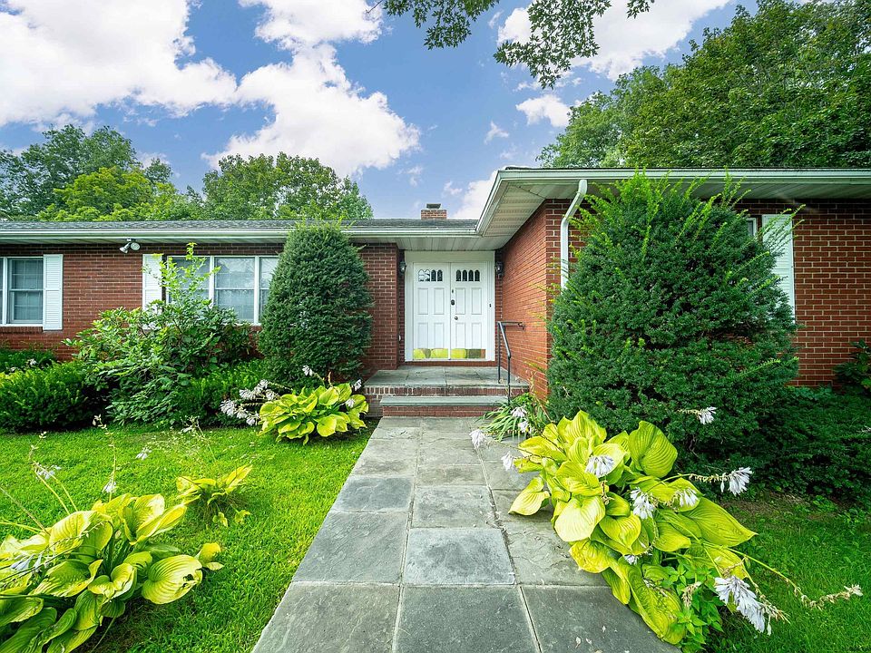 1st image of 156 Hilltop Drive