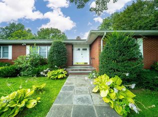 156 Hilltop Dr, Hurley, NY 12443