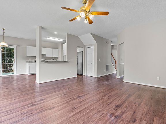 2nd image of 210 Kingston Forest Dr