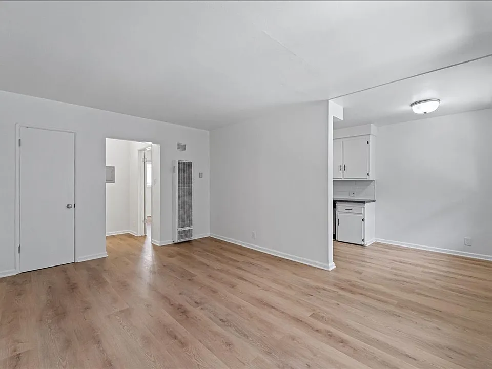 3506 W Florence Ave #3