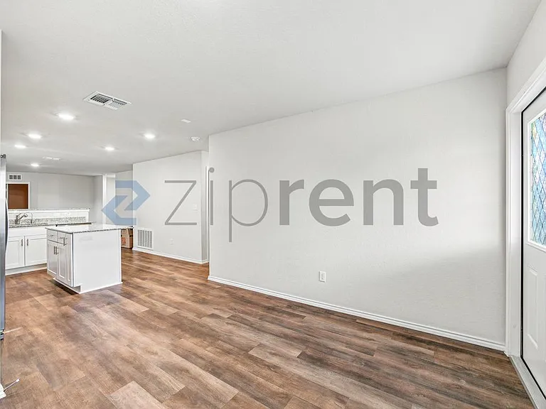 10334 Glimmer — Photo 11