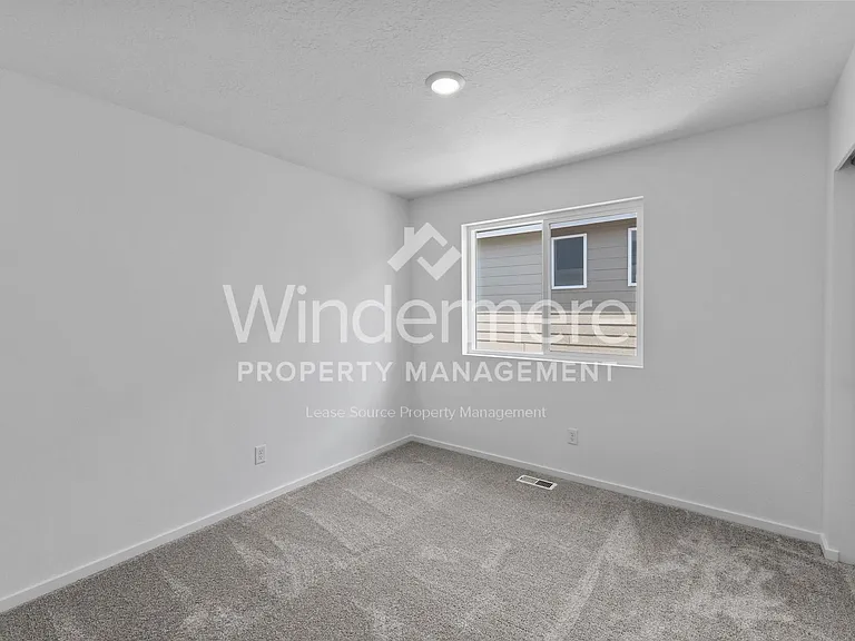 2749 N Talon Ln — Photo 14