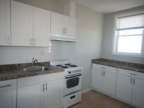 3rd image of 217 E Broadway #7