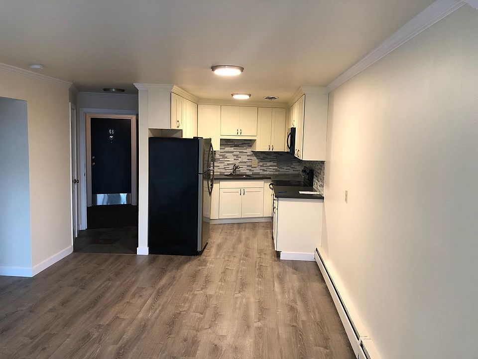 2nd image of 100 Valley St APT 303