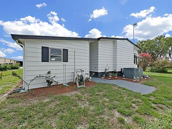 4th image of 5022 FOXWOOD BLVD